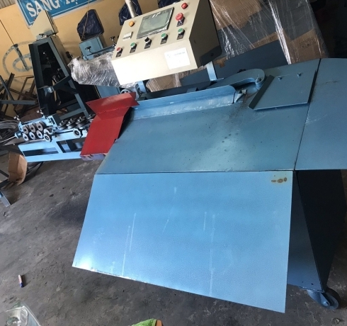 Máy bẻ đai sắt cải tiến tự động