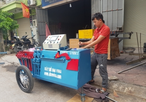 Máy bẻ đai sắt mini có bánh xe kéo 2021